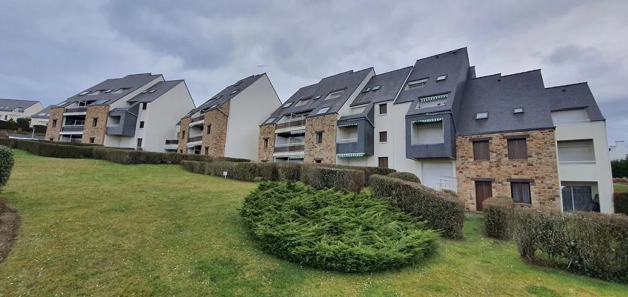 Apartment Appartement Bretagne Vue Mer Exceptionnelle Sur Les Hauts D'Erquy Au Calme ! Et Au Pied Du Gr34