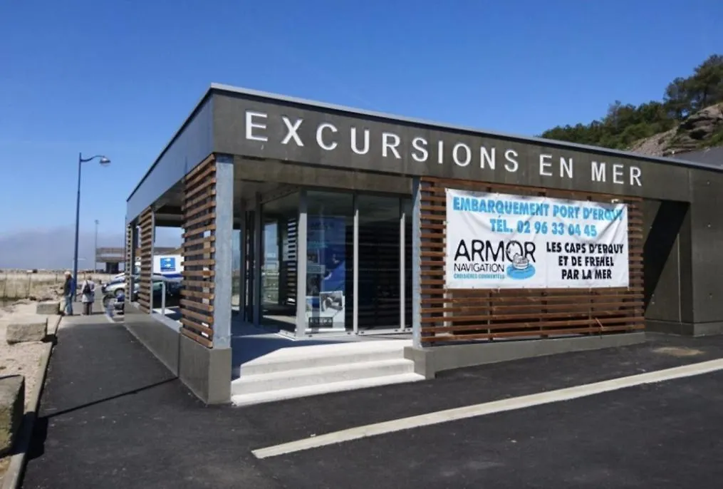 Apartment Appartement Bretagne Vue Mer Exceptionnelle Sur Les Hauts D'Erquy Au Calme ! Et Au Pied Du Gr34