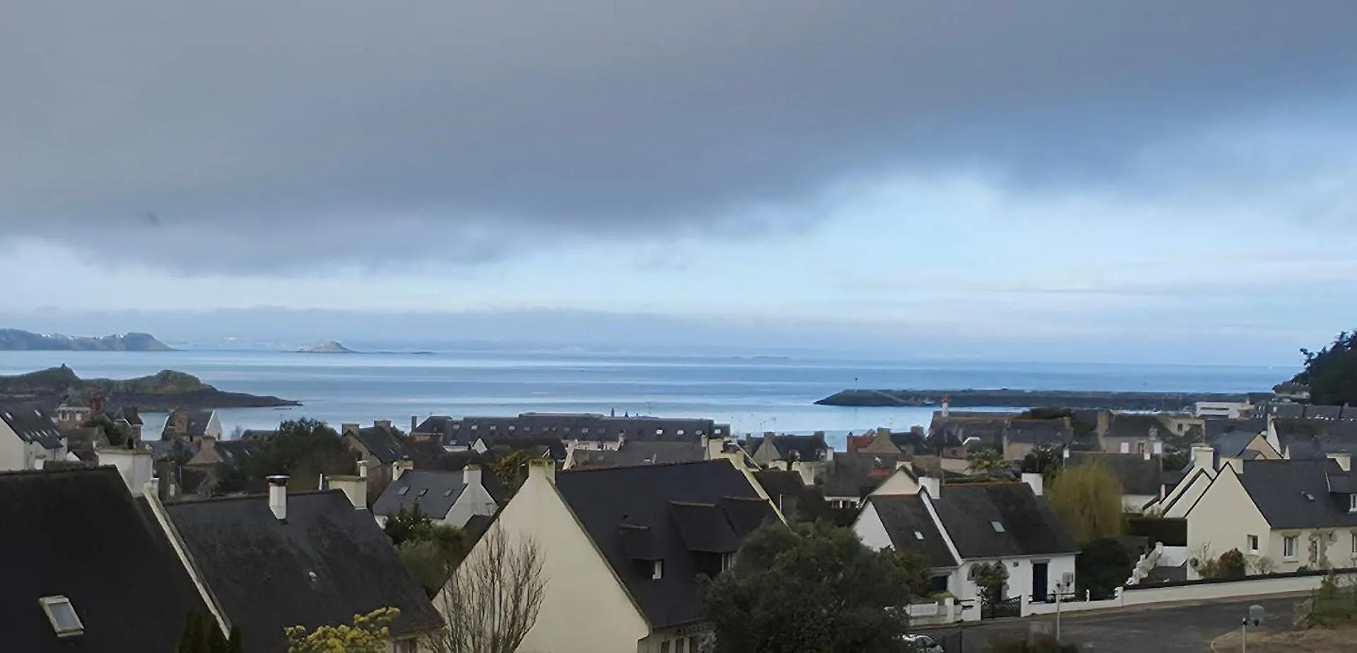 Appartement Bretagne Vue Mer Exceptionnelle Sur Les Hauts D'Erquy Au Calme ! Et Au Pied Du Gr34 Erquy